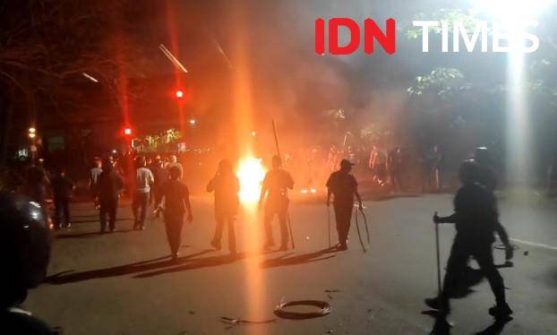 Bekasi demo.jpg