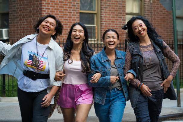 adegan dalam serial Ratu Ratu Queens: The Series