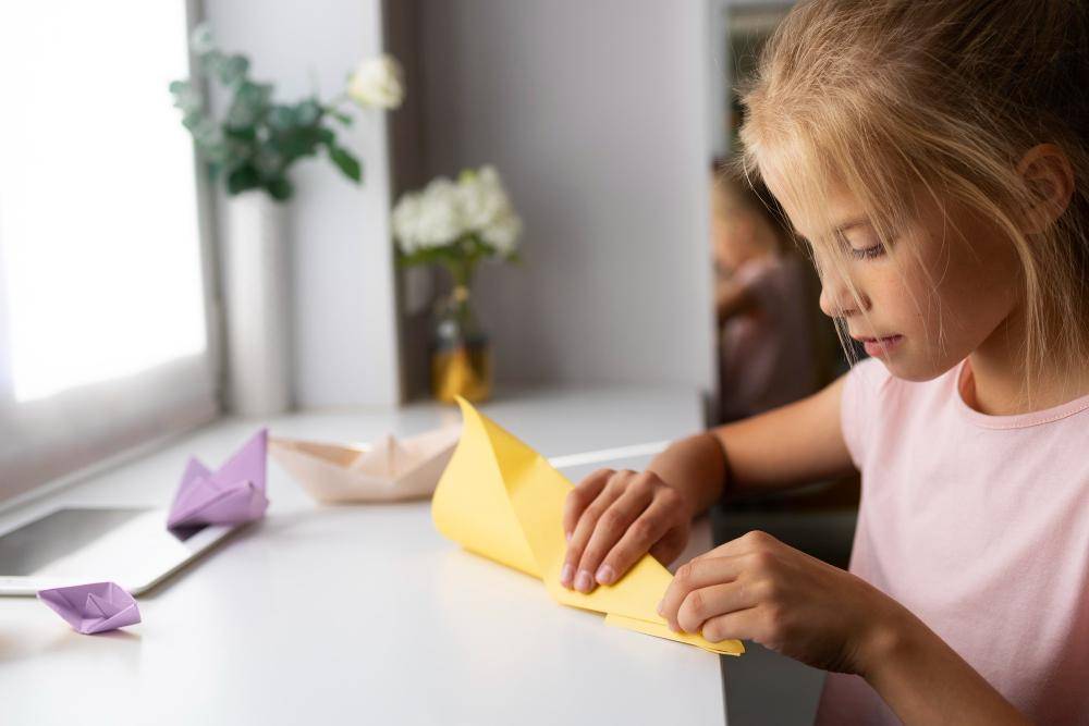 ilustrasi melipat origami