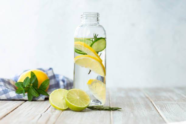ilustrasi infused water