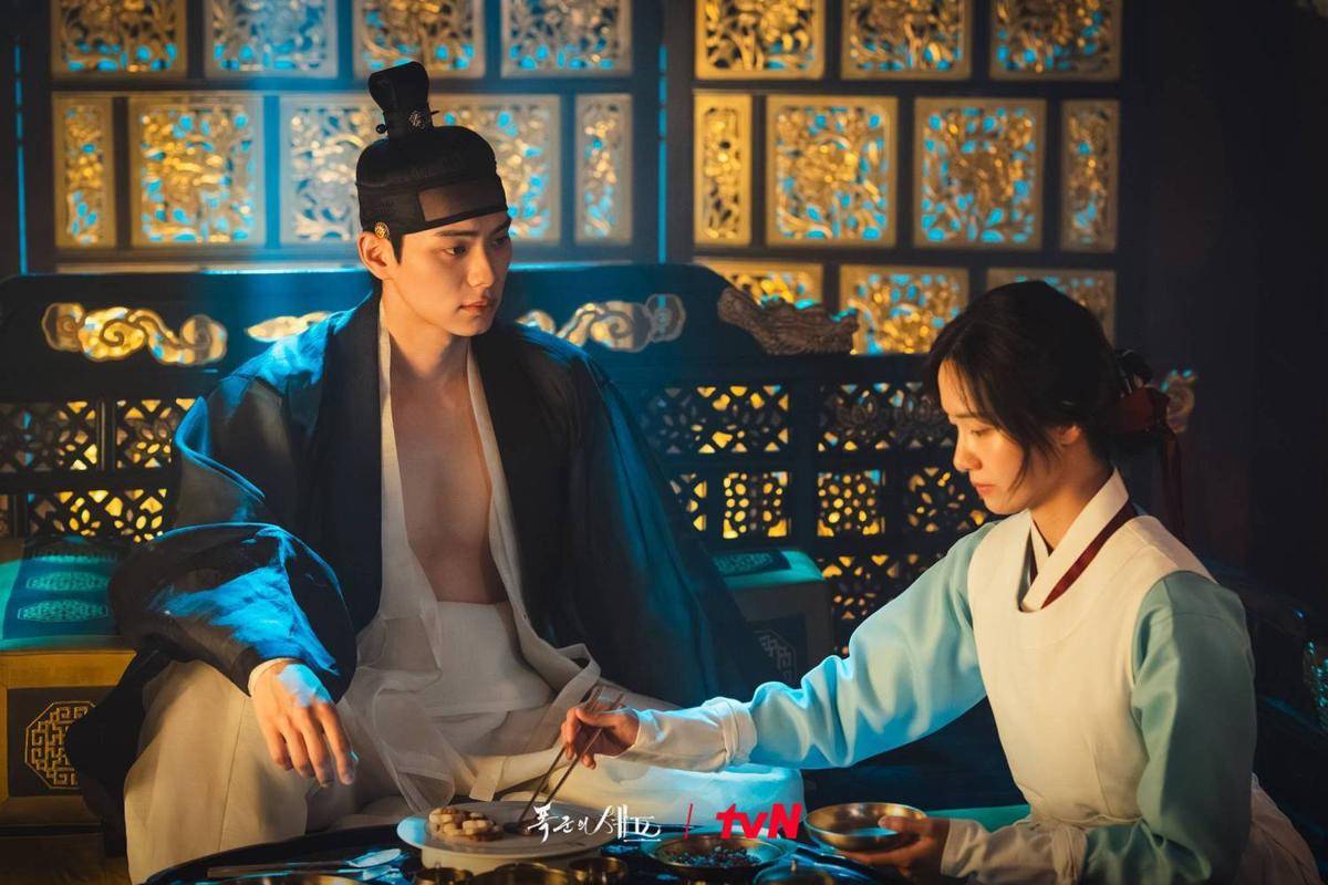 Cuplikan drama Korea Bon Appetit, Your Majesty (dok. tvN/Bon Appetit, Your Majesty)