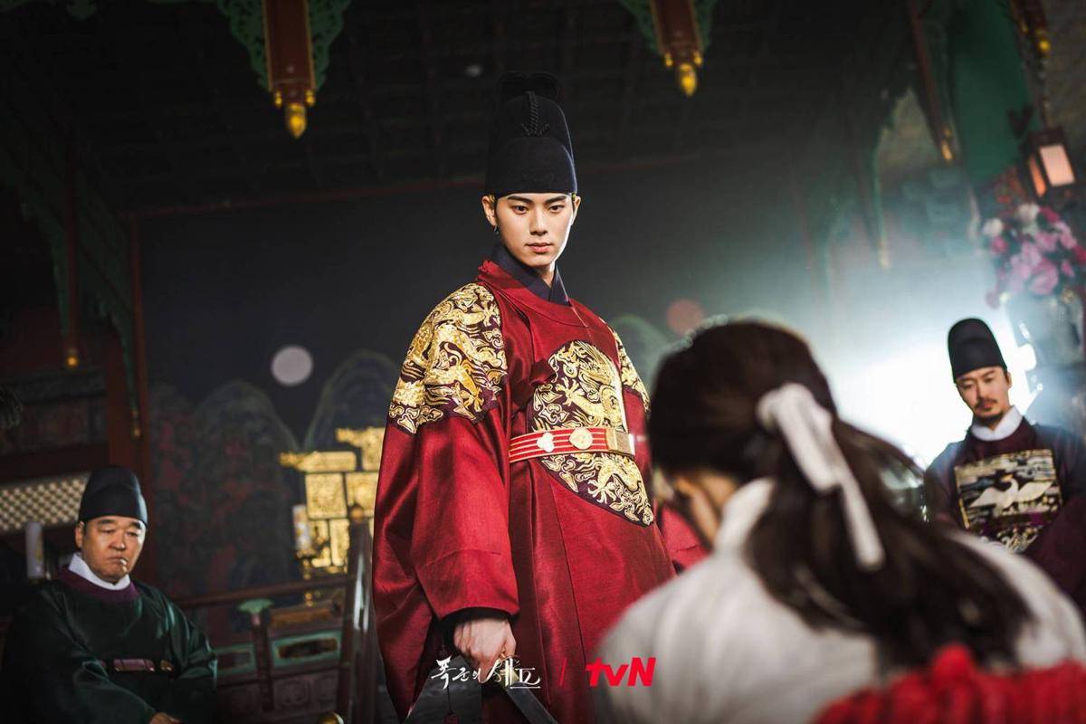 Cuplikan drama Korea Bon Appetit, Your Majesty