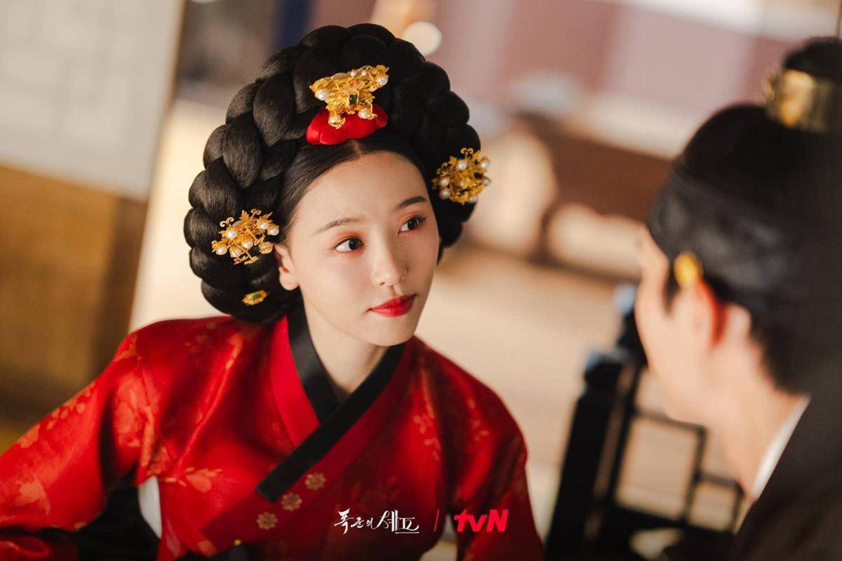 Cuplikan drama Korea Bon Appetit, Your Majesty