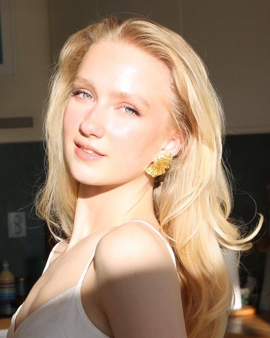potret Leonora Lysglimt-Rødland, Miss Universe Norwegia 2025 (instagram.com/leonoralysglimt)