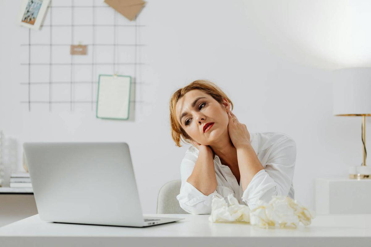 ilustrasi perempuan (pexels.com/Photo By: Kaboompics.com)