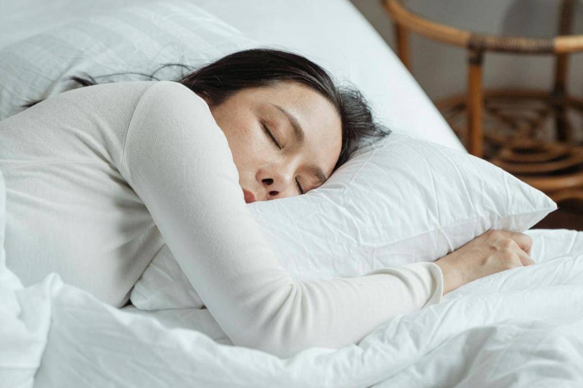 Metode tidur 2 kali sehari, pola tidur polifasik zaman pertengahan. (Pexels/Ketut Subiyanto)