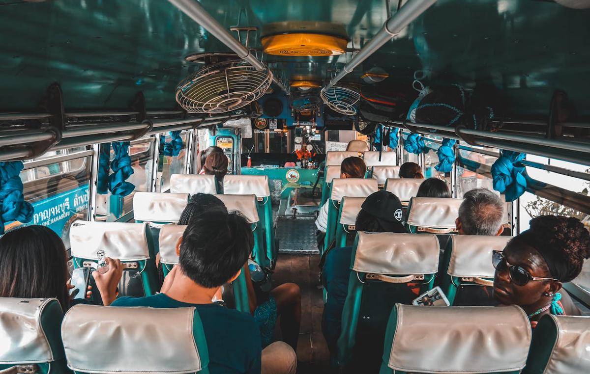 Ilustrasi kursi bus (pexels.com/Thunyarat Klaiklang)