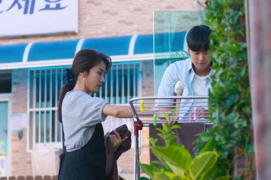 cuplikan film Love Untangled