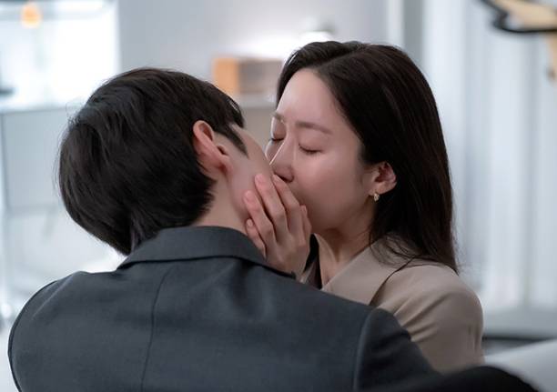 still cut drama Korea Beyond the Bar (dok. JTBC/Beyond the Bar)