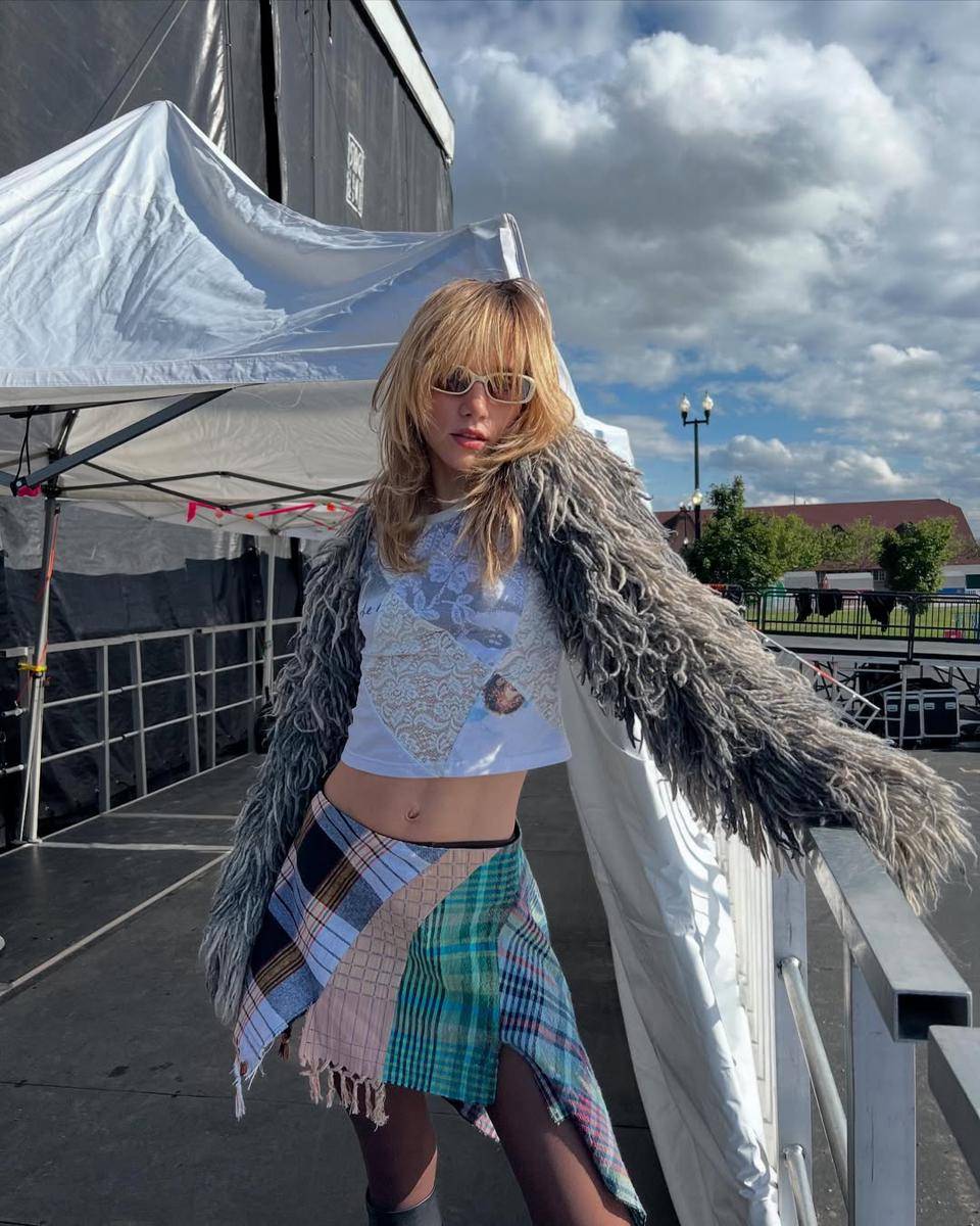Suki Waterhouse (instagram.com/sukiwaterhouse)