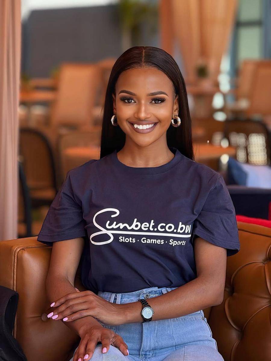 potret Lillian Andries, Miss Universe Botswana 2025 (instagram.com/lillianandries)