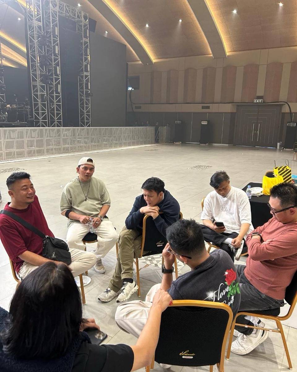 momen Ariel hadir di konser Peterpan yang ditunda
