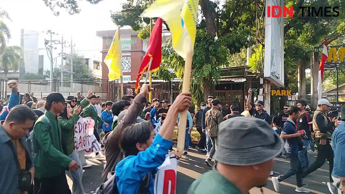 Daftar Kontak Darurat Demo
