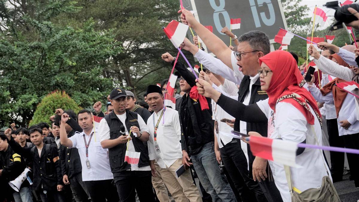 Institut Teknologi Sumatera (Itera) Gelar Doa Bersama Sebelum Melepas Keberangkatan Para Mahasiswa yang Akan Menyampaikan Aspirasi ke Kantor Dewan Perwakilan Rakyat (DPRD) Lampung