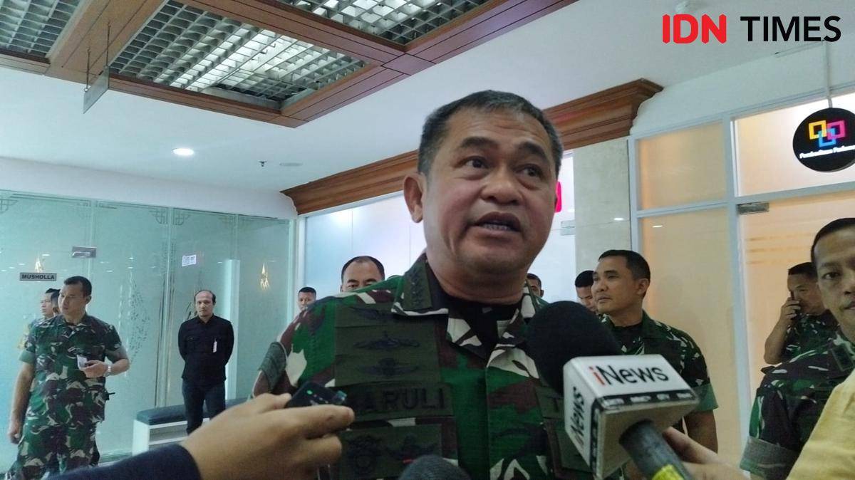 Kepala Staf TNI AD (KSAD), Jenderal Maruli Simanjuntak di DPR, Senin (1/9/2025). (IDN Times/Amir Faisol)