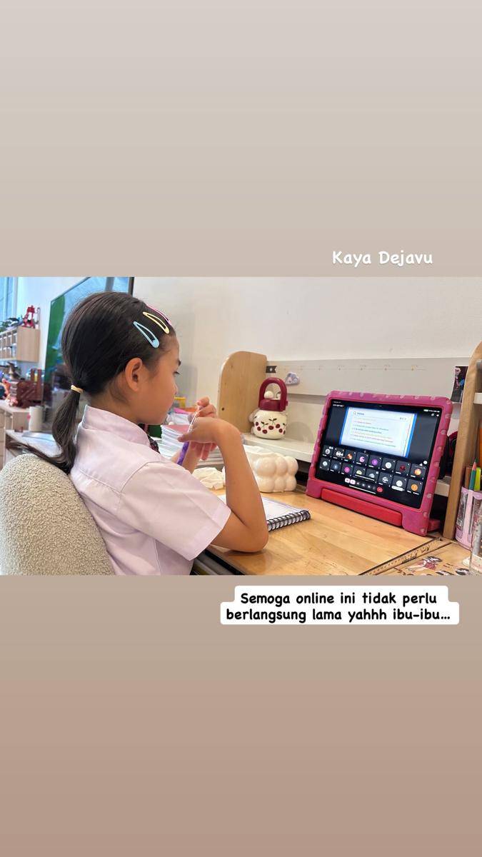 anak artis sekolah online 