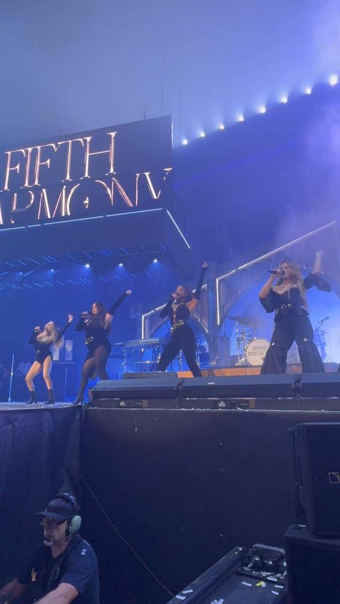 Fifth Harmony comeback di konser Jonas Brothers