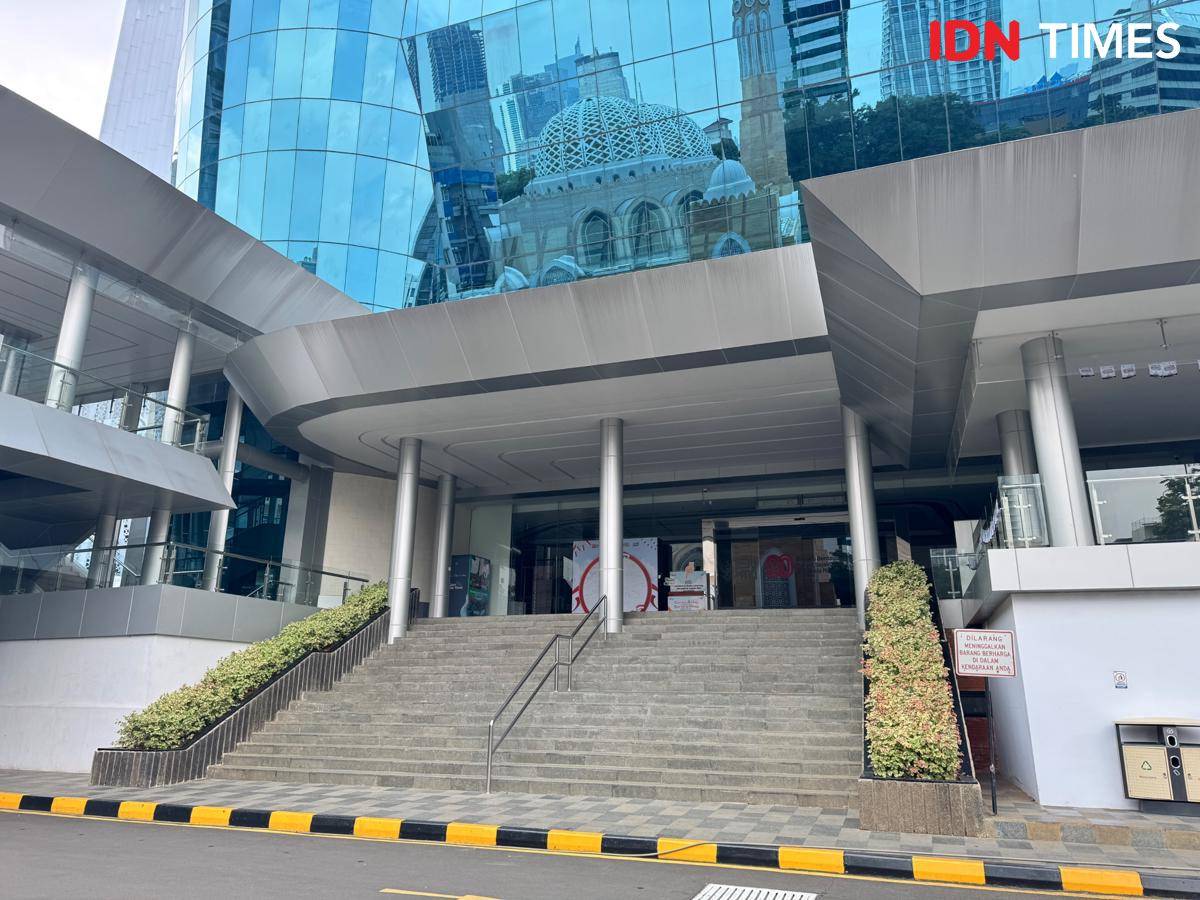 Kantor Kementerian BUMN sunyi sepi karena menerapkan WFH, Senin (1/9/2025). (IDN Times/Vadhia Lidyana)