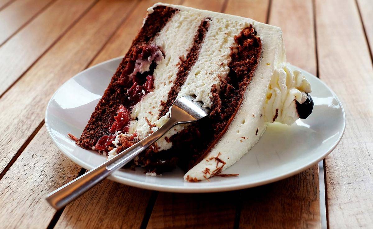 ilustrasi olahan dessert dengan susu (pixabay.com/Couleur)