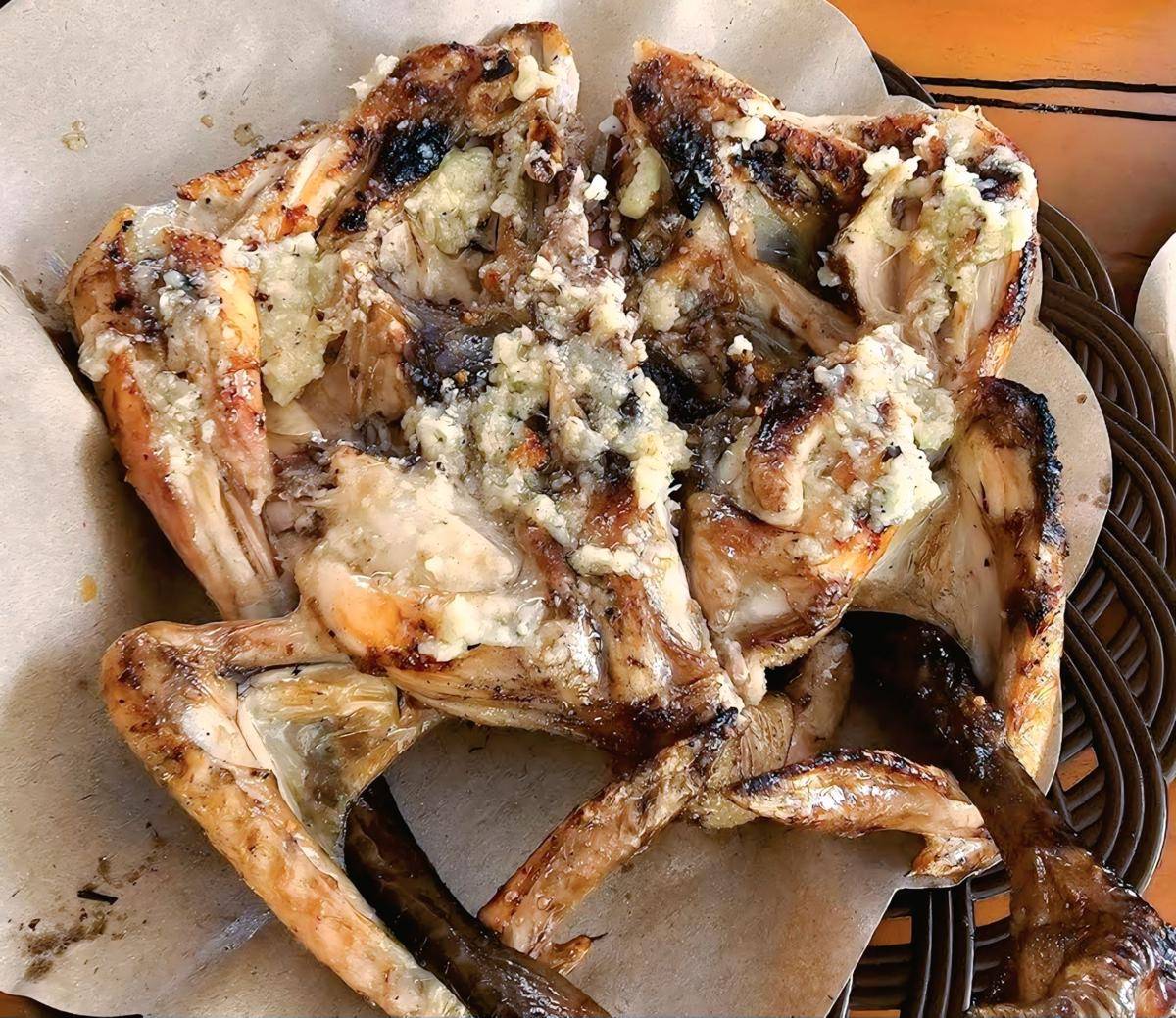 Ayam Tolak Pinggang Tetta Cini (google.com/maps/A M S Pamulu)