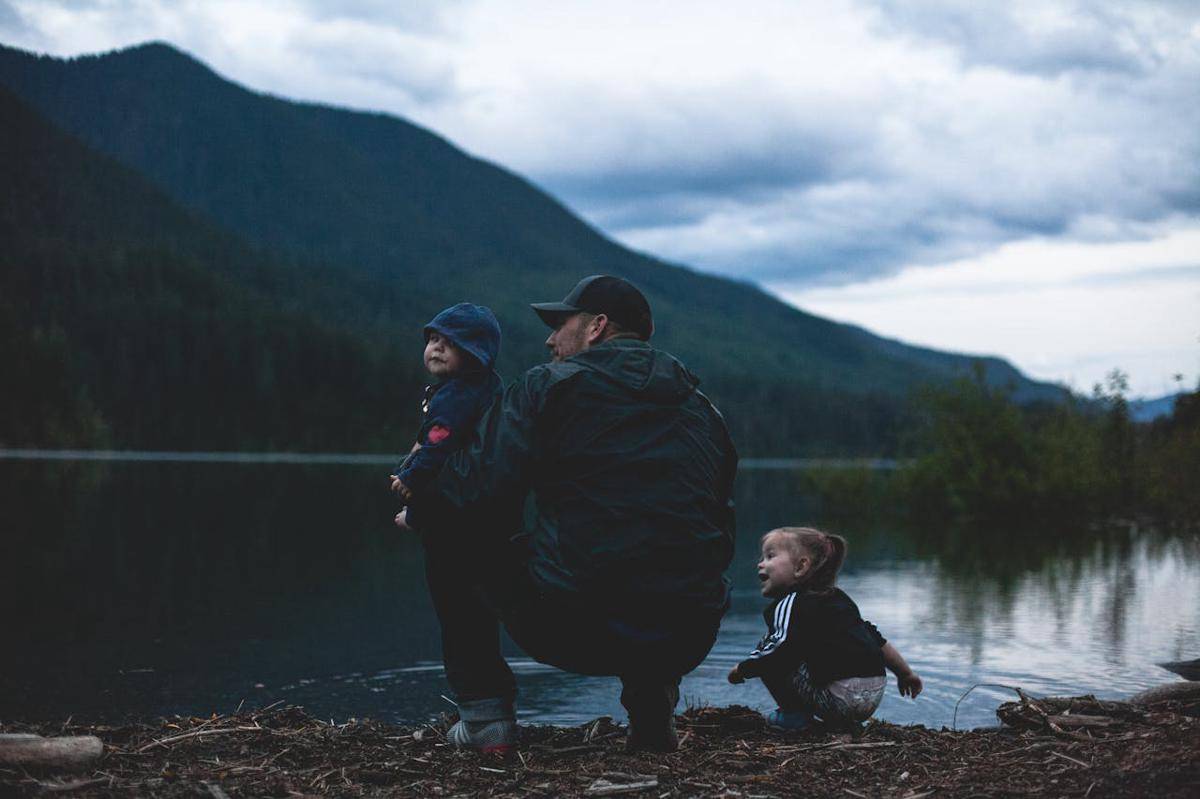 illustrasi ENTJ dalam mengasuh anak (pexels.com/Josh Willink)