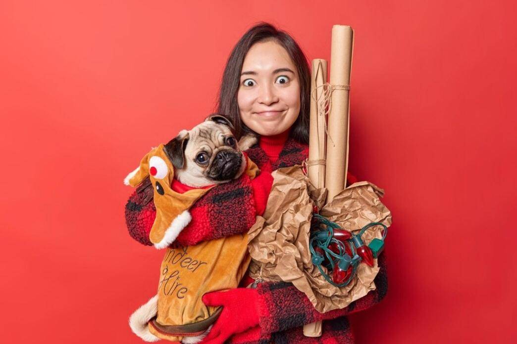 Foto Bareng Hewan Peliharaan (freepik.com/wayhomestudio) 