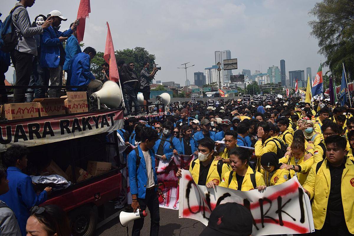 Aksi unjuk rasa di depan kantor DPR menolak revisi UU Pilkada, 22 Agustus 2024
