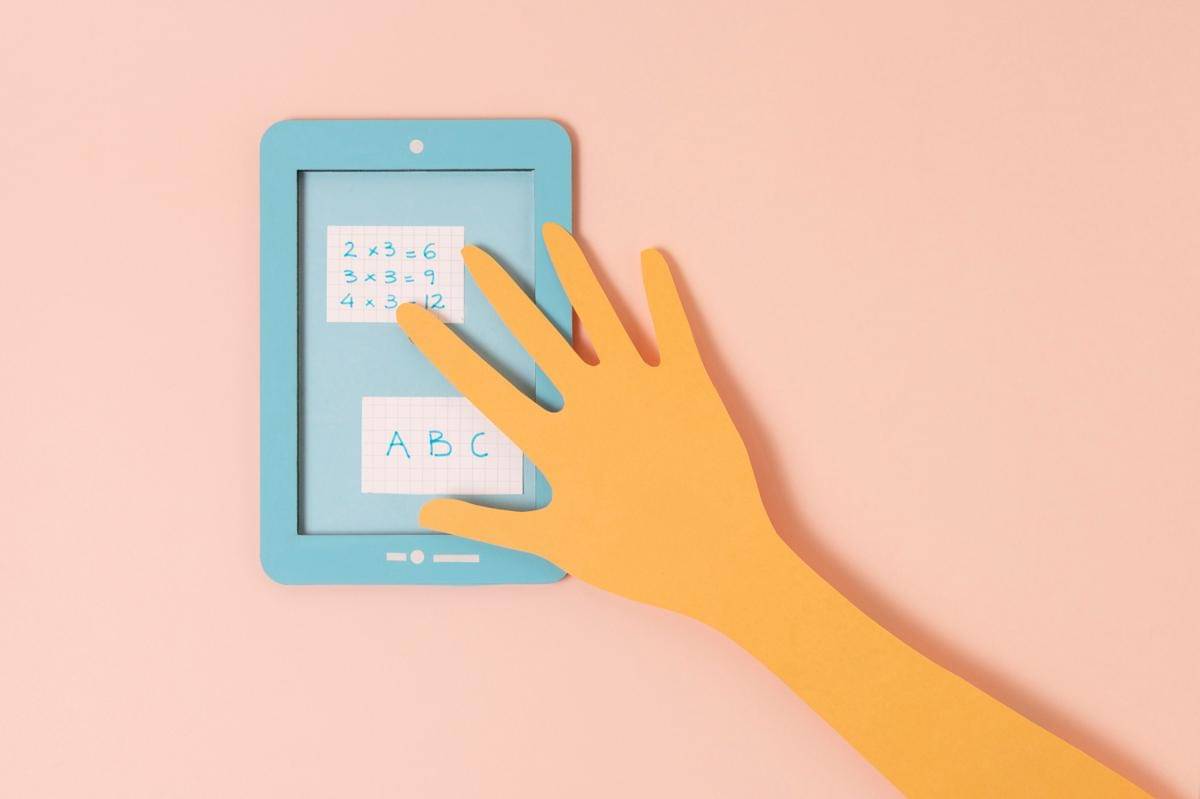 ilustrasi perkalian matematika (freepik.com/freepik)