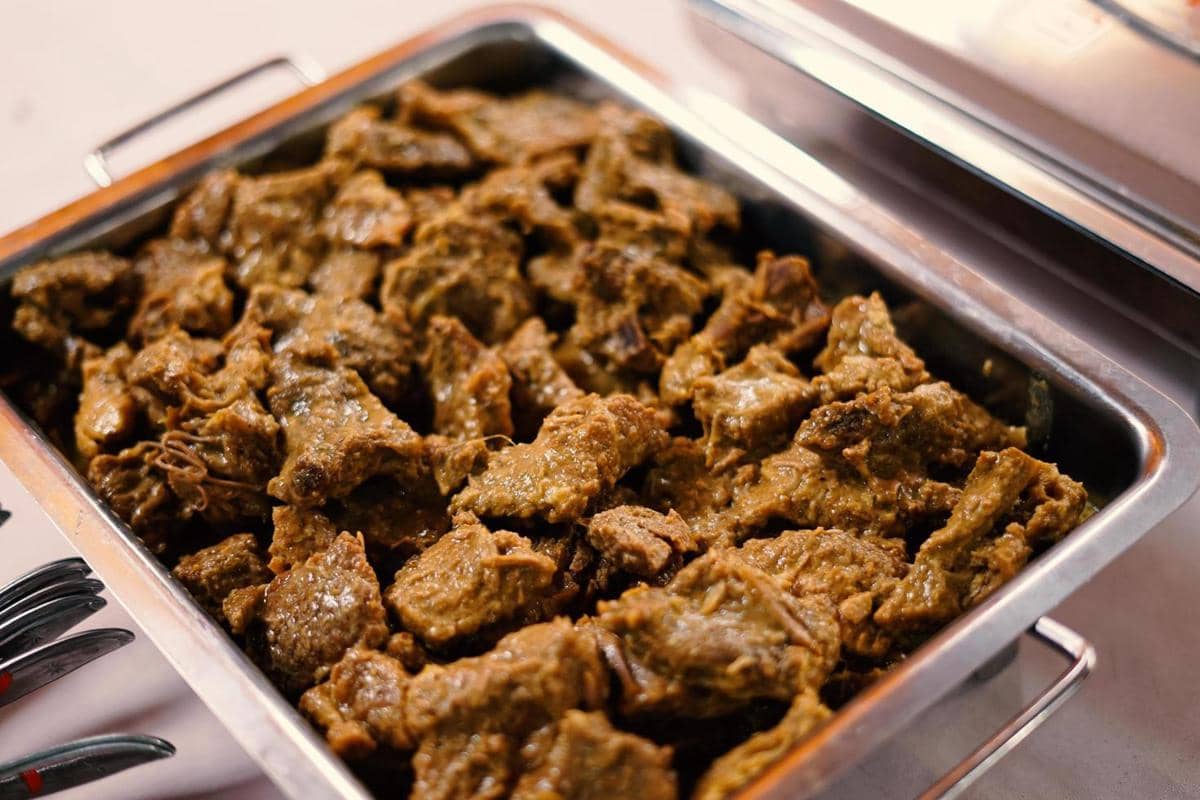 Potret rendang khas Minangkabau 
