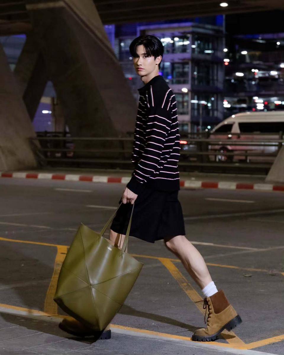Tas Loewe Koleksi Tay Tawan (instagram.com/tawan_v)