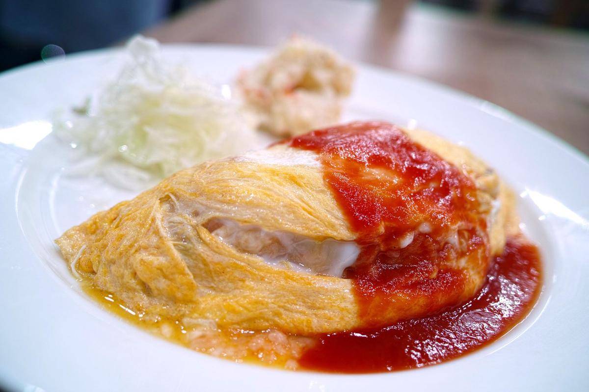 ilustrasi cheese omurice yang creamy (pixabay.com/takedahrs)