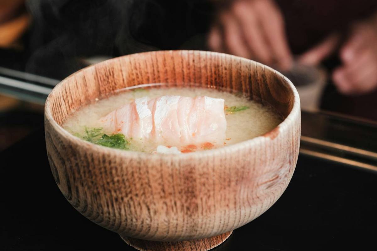 ilustrasi sup miso susu kedelai