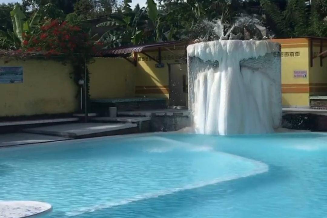 Pemandian Air Panas Tamaro (instagram.com/ pemandian_air_panas_tamaro)