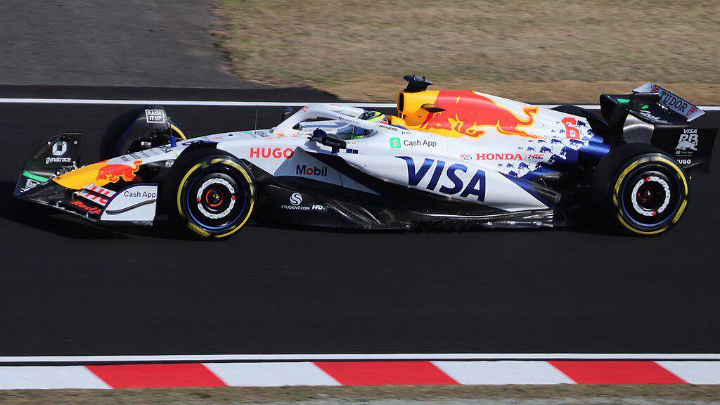 Isack Hadjar saat menjalani pekan balap F1 GP Jepang 2025