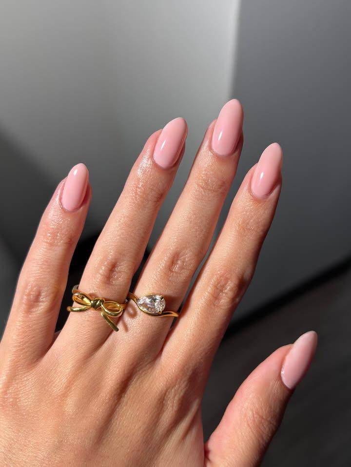 ide tren warna kuku musim gugur (instagram.com/kuypernailart)