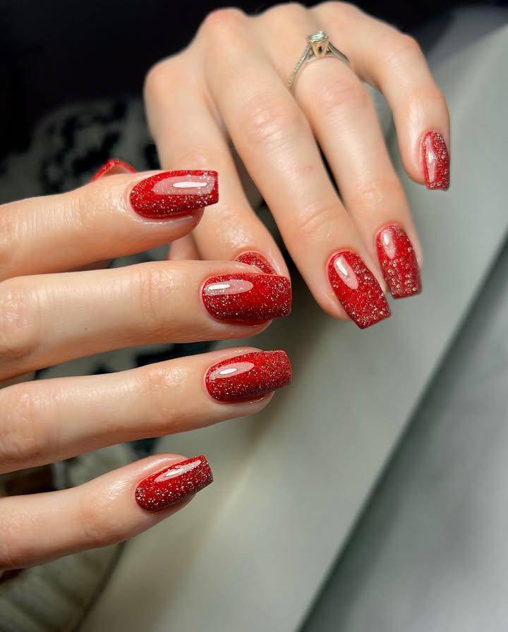 ide tren warna kuku musim gugur (instagram.com/learnahstarbuck_nailartist)