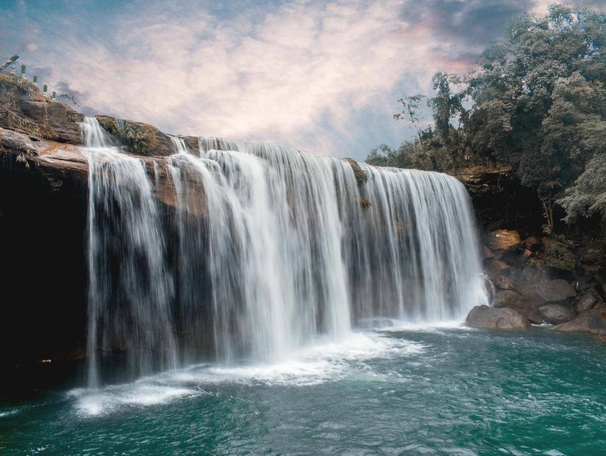 ilustrasi air terjun (pexels.com/FUTURE KIIID)