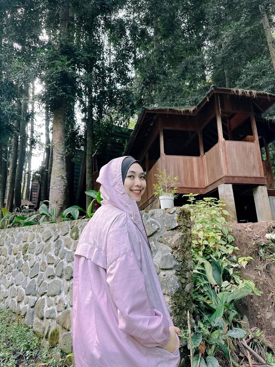 potret Oki Setiana Dewi liburan