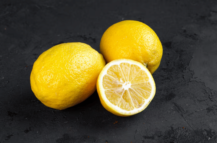 ilustrasi lemon segar (freepik.com/KamranAydinov)