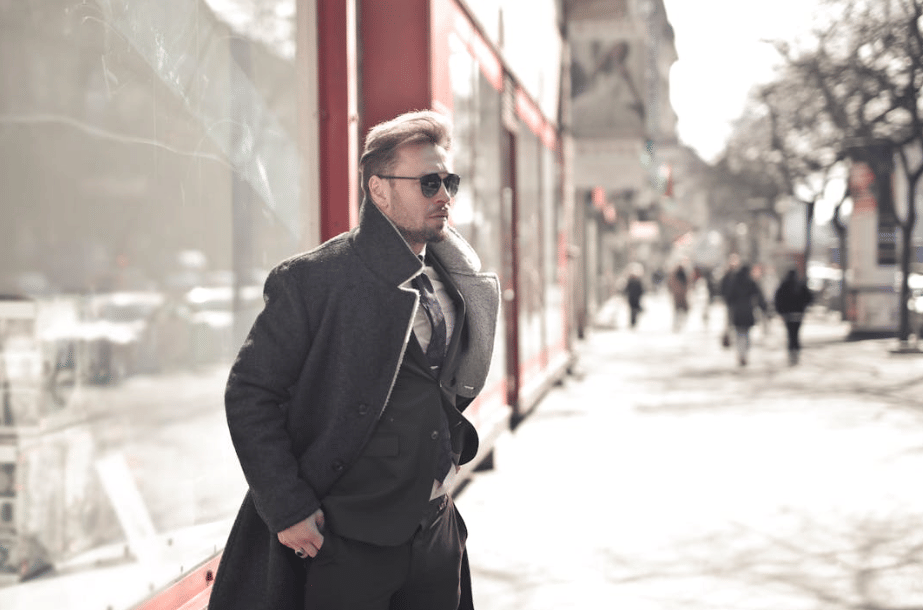 ilustrasi pria tegas