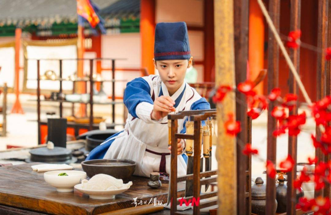Cuplikan drakor Bon Appétit, Your Majesty (dok.tvN/Bon Appétit, Your Majesty)