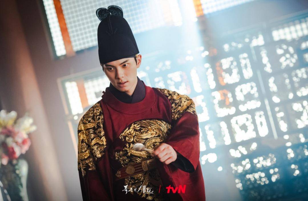 Cuplikan drakor Bon Appétit, Your Majesty (dok.tvN/Bon Appétit, Your Majesty)