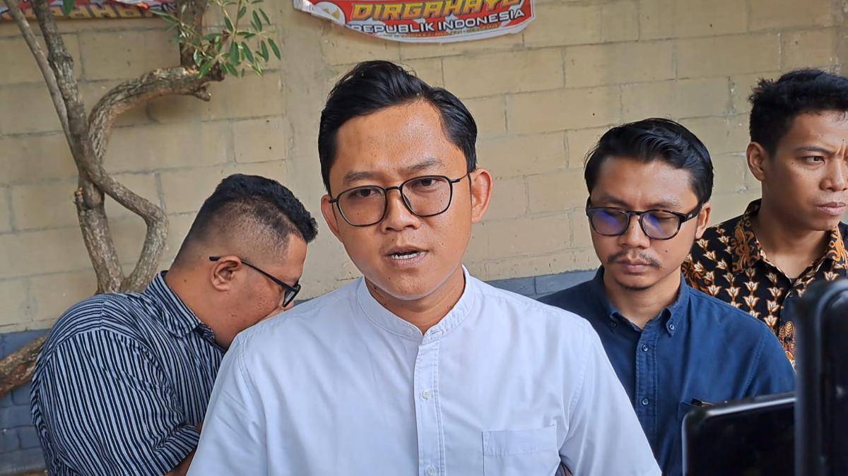 Ketua Pusat Bantuan Hukum (PBH) Ikatan Alumni Fakultas Hukum (FH) Unnes, Ady Putra Cesario. (IDN Times/Anggun Puspitoningrum)