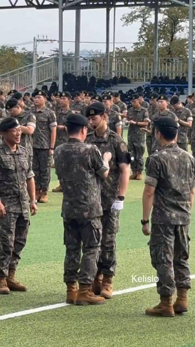 Cha Eun Woo jadi komandan upacara kelulusan pelatihan dasar