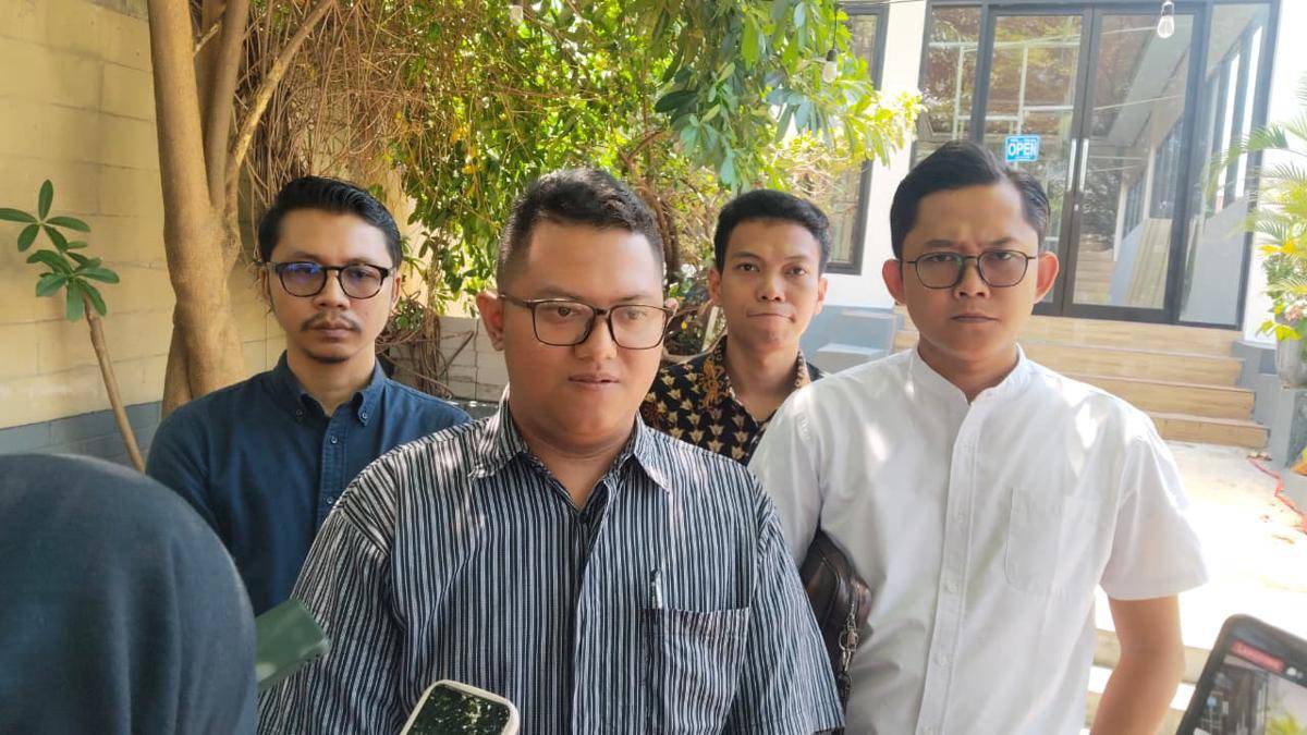 rumah iko, mahasiswa unnes meninggal, korban demo