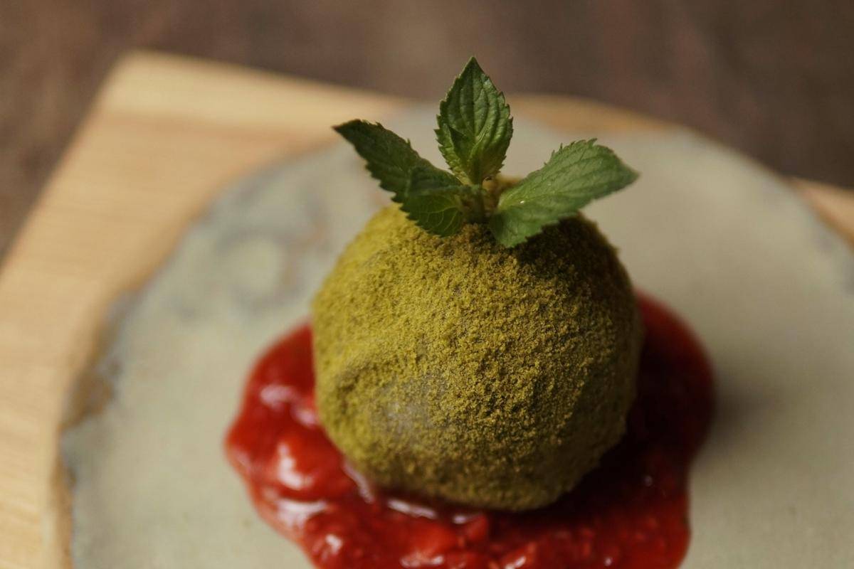 ilustrasi mochi matcha