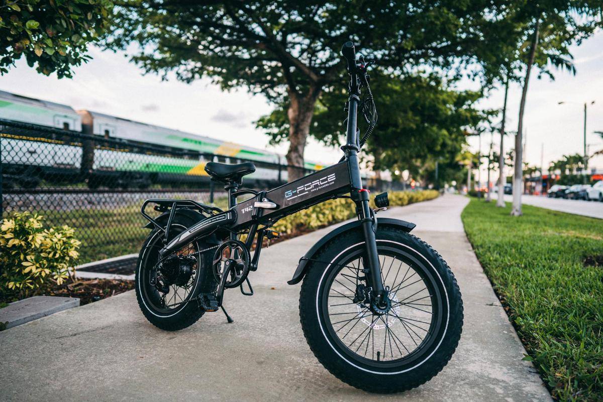 ilustrasi sepeda lipat (pexels.com/G-FORCE Bike)