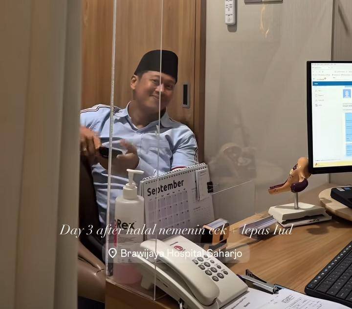 momen Clara Shinta lepas KB ditemani suami 