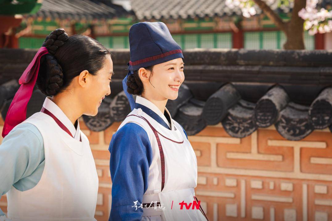 Still cut Bon Appetit, Your Majesty