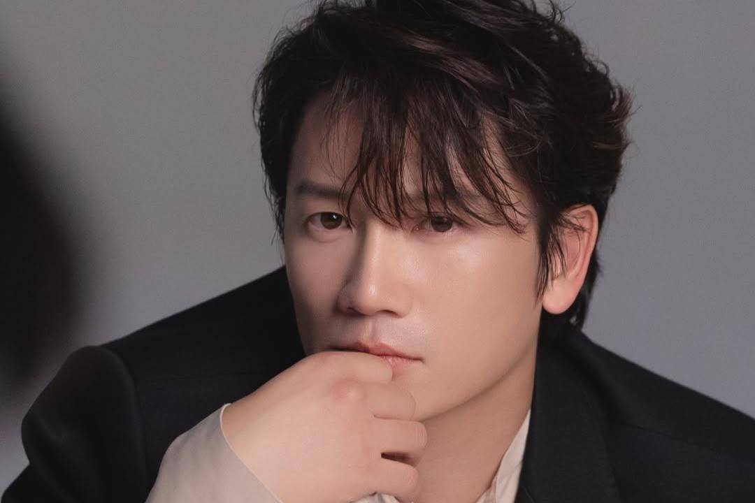 potret Ji Sung (instagram.com/surpassent_official)